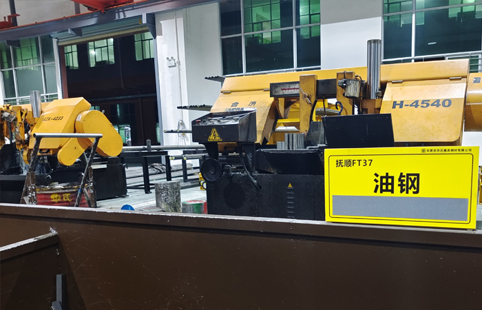 特殊鋼(gang)車(che)间設(shè)備(bei)